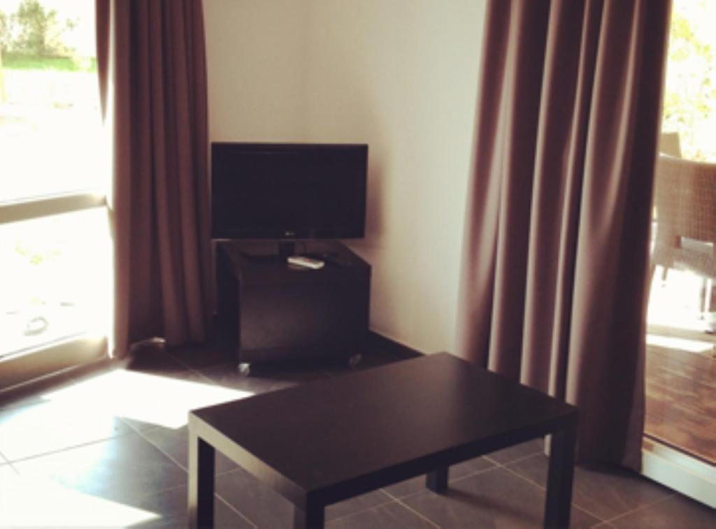 Marina Di Favona Hotel Favone Ruang foto