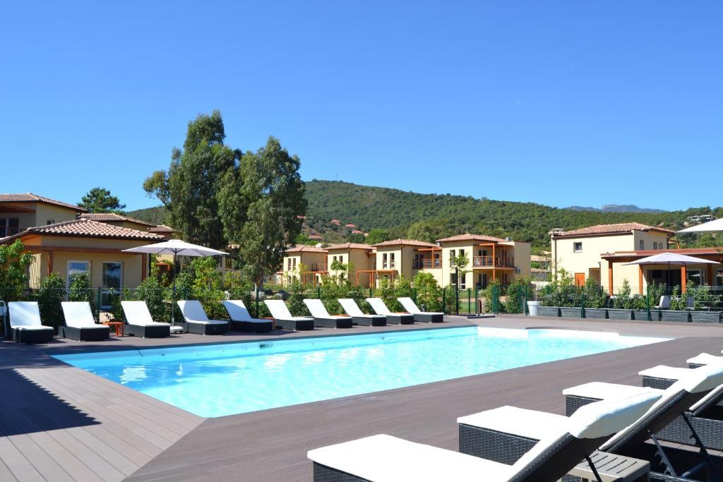 Marina Di Favona Hotel Favone Bagian luar foto