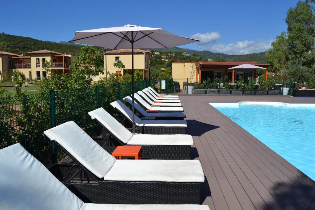 Marina Di Favona Hotel Favone Bagian luar foto